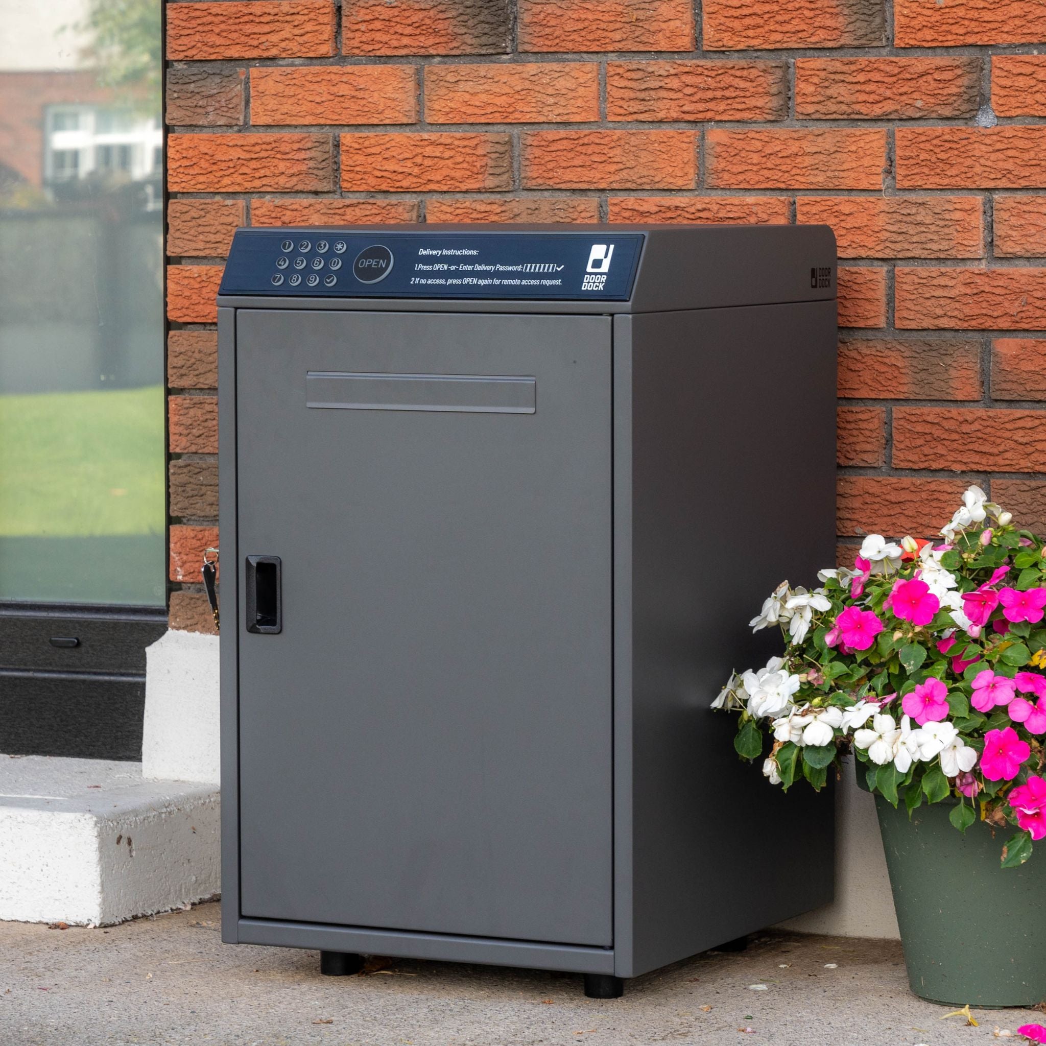 DOORDOCK - Smart Parcel Mailbox (Grey)
